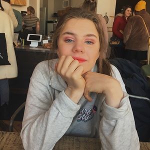 Meet your Posher, Rebecca